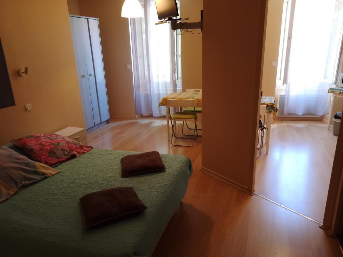 Le Moderne Veynes - Location D'Appartements A La Nuitee Exterior photo