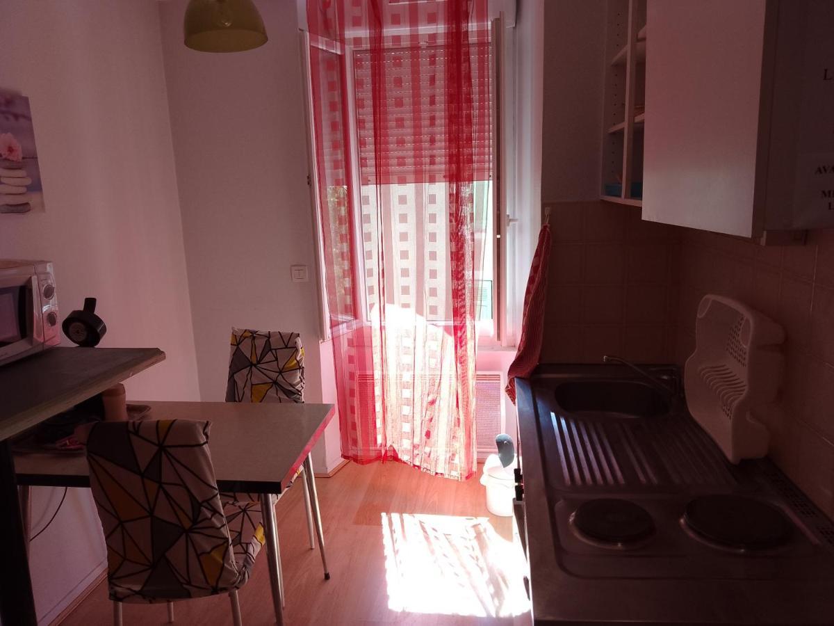 Le Moderne Veynes - Location D'Appartements A La Nuitee Exterior photo